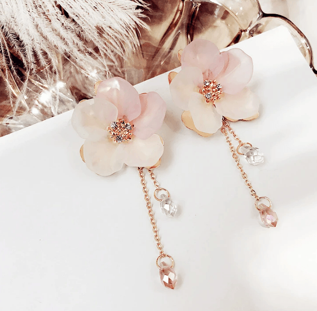 Floral Dangle Earrings - Modiva Modiva Floral Dangle Earrings