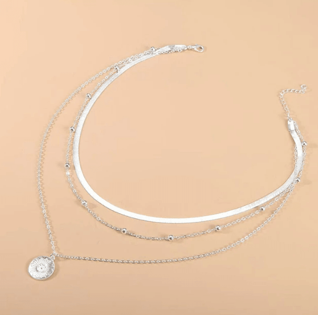 Simple Three-Layered Silver Necklace - Modiva Modiva Simple Three-Layered Silver Necklace