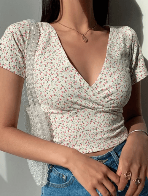 V-Neck Floral Summer Top - Modiva S / Cream Modiva V-Neck Floral Summer Top